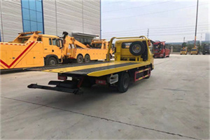 新化非事故拖车